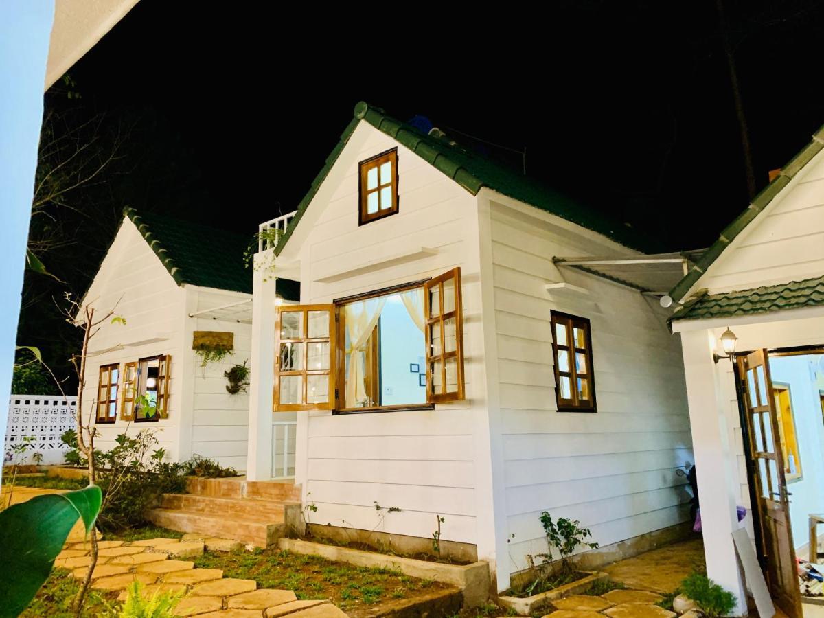 Tỉnh Kontum Nang Homestay Mang Den מראה חיצוני תמונה