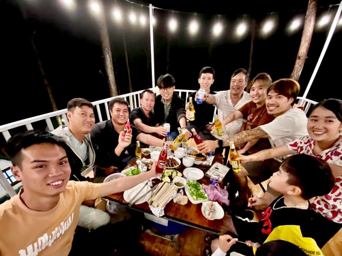 Tỉnh Kontum Nang Homestay Mang Den מראה חיצוני תמונה